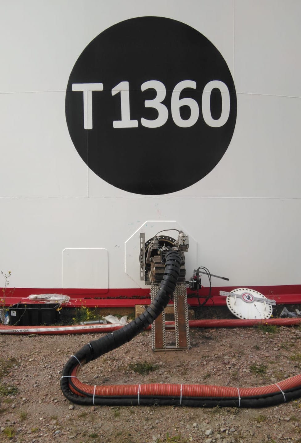 Re-Gen Robotics completes their first crude oil tank clean for Phillips 66 Humber Refinery