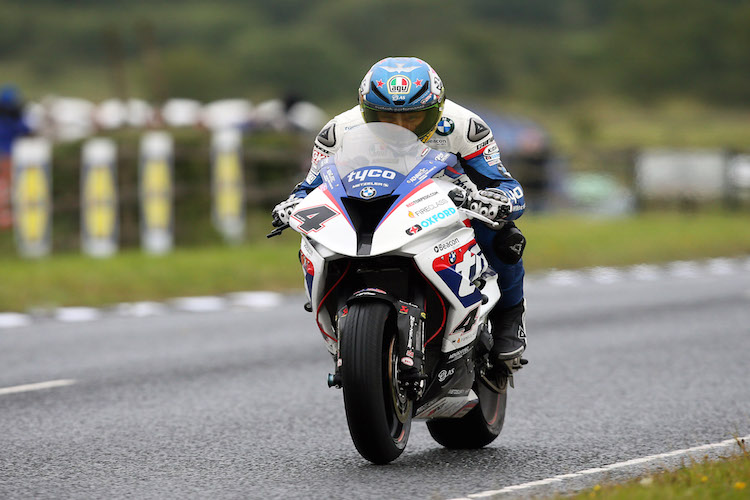 Martin on top as first practice sessions get underway at the Metzeler Ulster Grand Prix